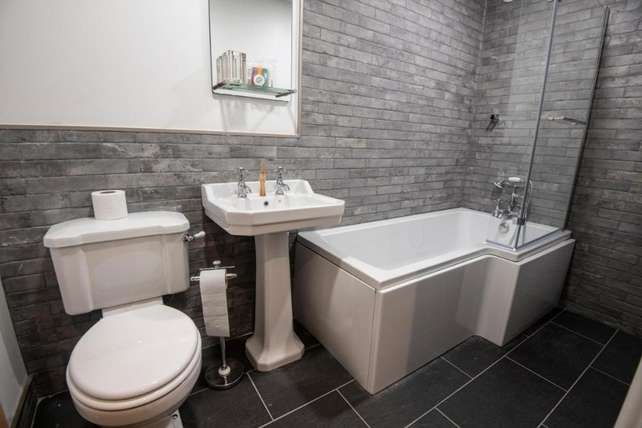 The George Wright Boutique Hotel, Bar & Restaurant Rotherham Dış mekan fotoğraf